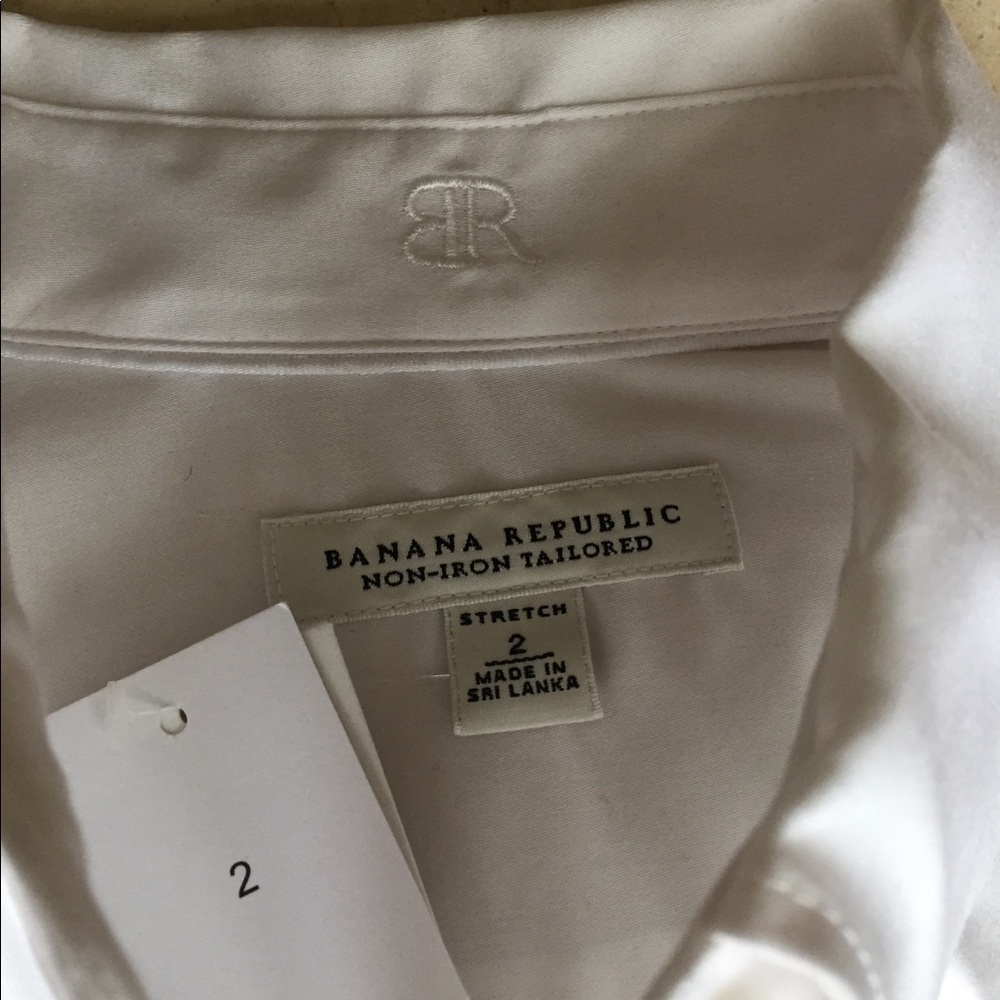 Banana Republic Non-Iron Tailored shirt NWT size 2